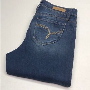 ROYALTY FOR ME WANNA BETTA BUTT HIGH-RISE CROP ROLLUP JEANS 12/31x26 ⭐️